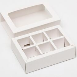 Коробка для конфет 13,7х9,8х3,8 см. 6 яч. Бел/окно 1