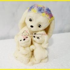 Фигурка шок. глазурь Зайчиха с зайчатами 7 см. 100 г.