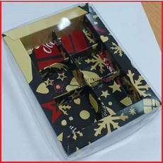 Коробка для конфет 15х11,5х3 см. 6 ячеек Елка черн/зол. пл/крышка