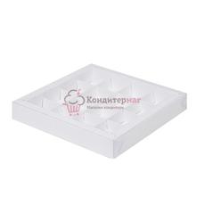 Коробка для конфет 20х20х3 см. 16 ячеек Белая пл/кр.