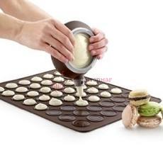 Коврик силиконовый Макаронс 29х39,5 см. 48 ячеек