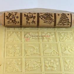 Скалка резная Зимние каникулы 35х4 см. бук 1